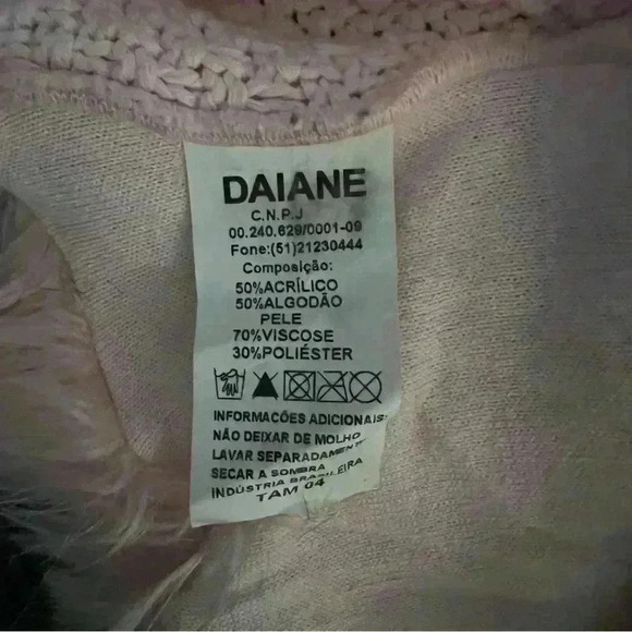 Twiky Girl Faux Fur Pink Vest Size 4 Toddler EUC - Picture 4 of 4